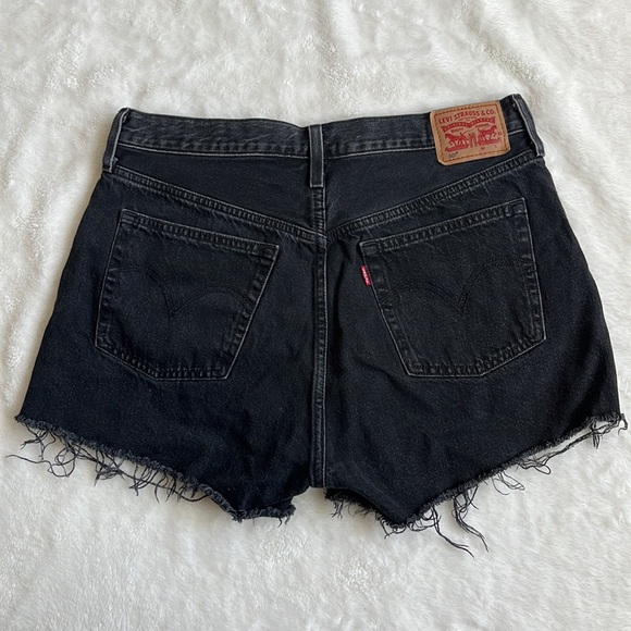 Black Levi 501 Denim Shorts - Picture 4 of 8